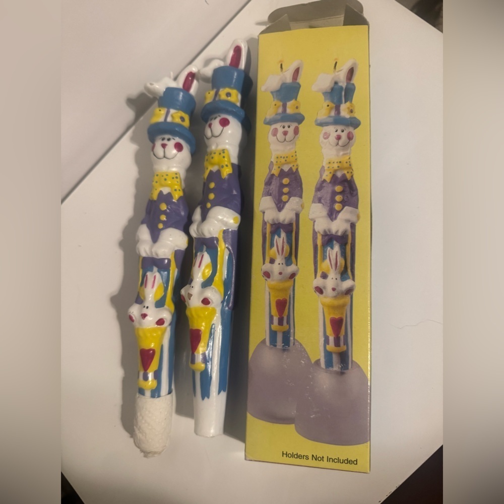 NWT Vintage Tapers Easter Bunnies